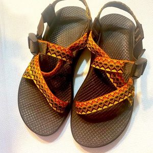 Chaco Cloud Womens Sandals Sz 6
